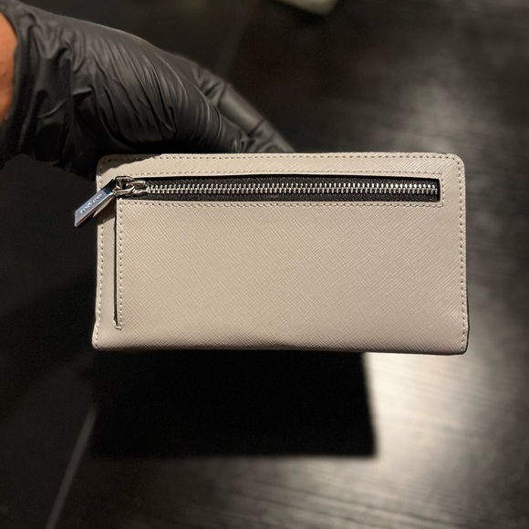 Kate Spade Wallet - Picture 7 of 7